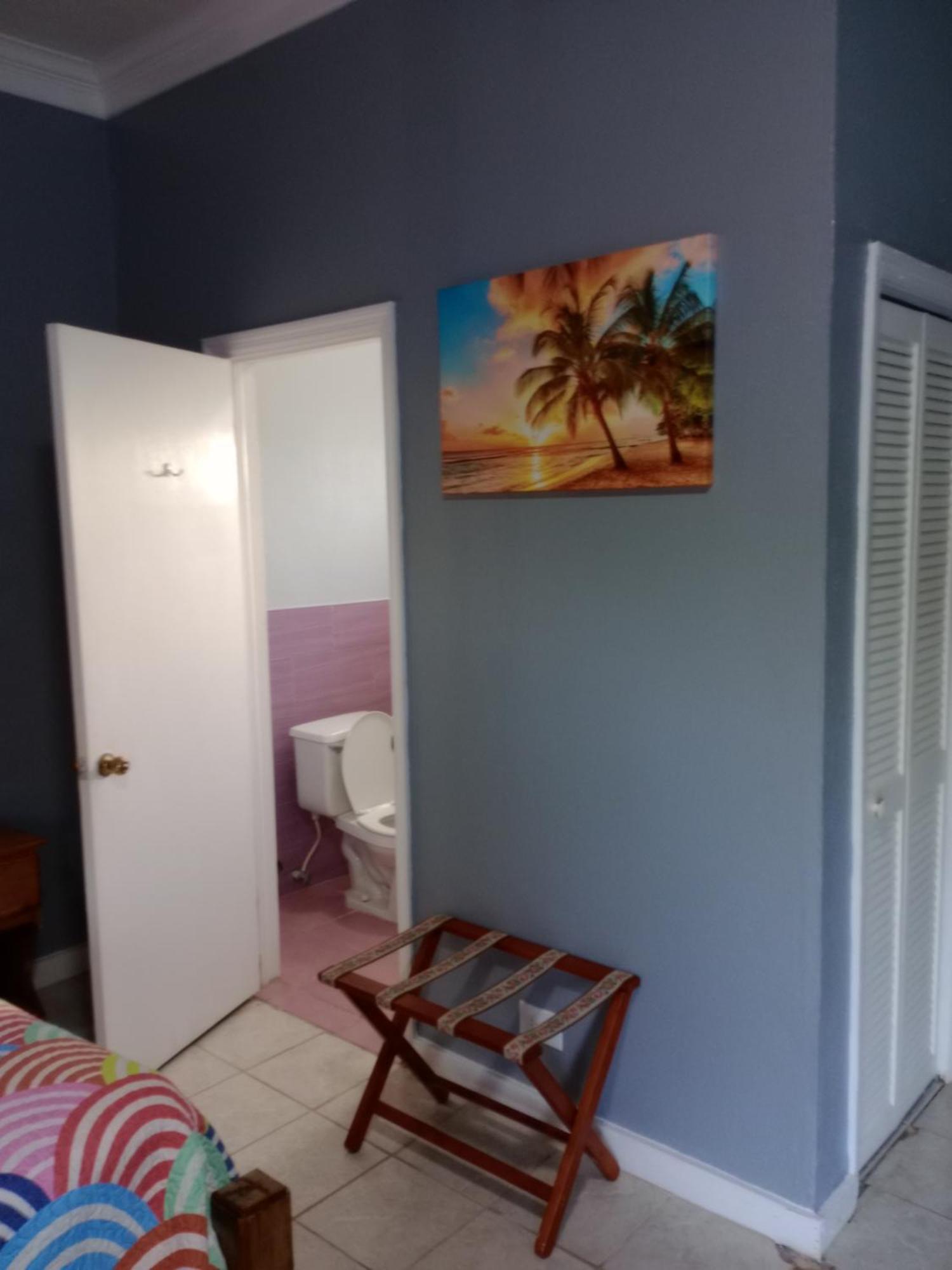 Surfers Manor Motel Gregory Town Dış mekan fotoğraf