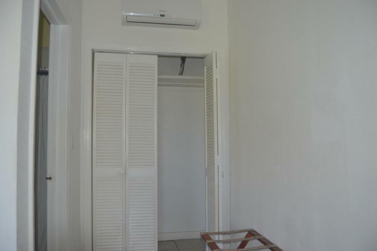 Surfers Manor Motel Gregory Town Dış mekan fotoğraf